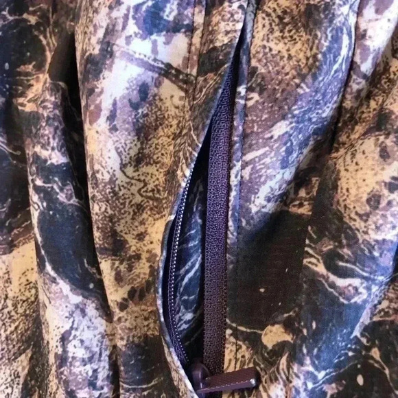 FLX Women’s Marble Swirl Athletic Shorts with Liner - Picture 8 of 8